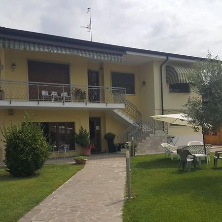 Appartamento Il Melograno بسكييرا ديل غاردا المظهر الخارجي الصورة