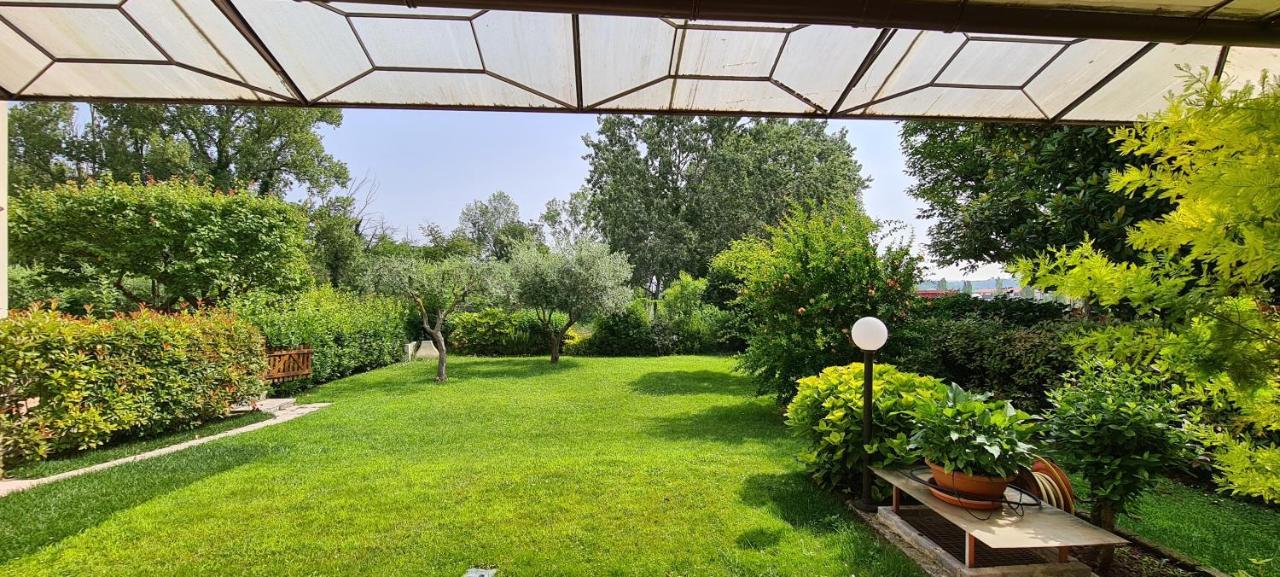 Appartamento Il Melograno بسكييرا ديل غاردا المظهر الخارجي الصورة